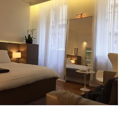 Cirque Deluxe Apartment