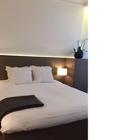 Cirque Deluxe Apartment *