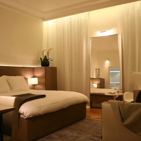 Apartment Cirque Deluxe Paris